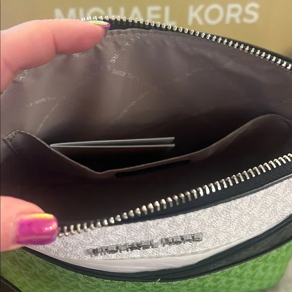 Michael Kors Green and White Crossbody Bag with Signature Monogram - Picture 3 of 7